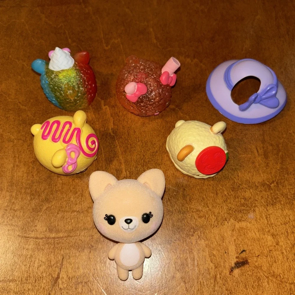 Cutie Loos Mix and Match Friends Accessories Sunny Days Figure With Hats B2